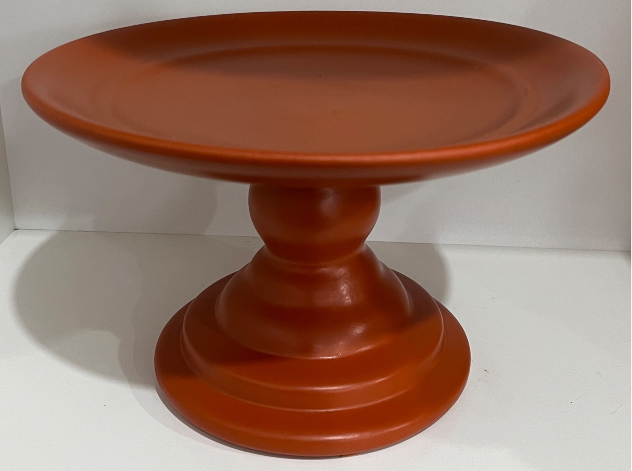 568- Bandeja de Ceramica Detalhe Onda Terracota Fosca Com Pé 23,5Cm Compr X 15Cm Larg X 7 Cm Alt - PRIME DECOR RJ