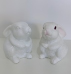 249- Coelho Branco Enfeite de Porcelana 10 Cm Alt - P - imagem 2