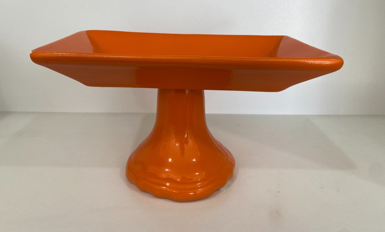 315- Bandeja Ceramica  Retangular C/ Apoio  Detalhe Lisa Laranja Tangerina 14 Cm Larg X 22,5 Cm Comp X 13,5 Cm Alt - M - PRIME DECOR RJ