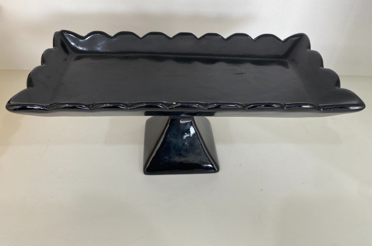 142- Bandeja Ceramica  Retangular Detalhe Onda Preto C/ Apoio 11,5 Cm Larg X 24,5 Cm X 11 Cm - M - PRIME DECOR RJ