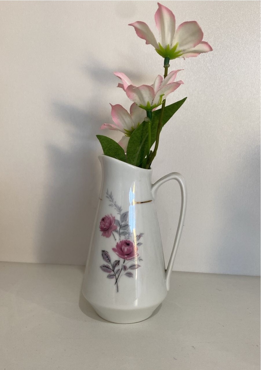 Bulé Com Flor Enfeite Porcelana 12Cm Alt X 7Cm Larg - Pp - PRIME DECOR RJ