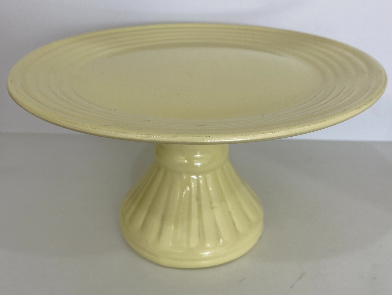 417- Boleira de Ceramica Detalhe Romana Amarelo Banana 23,5 Cm Larg X 13 Cm Alt - M - PRIME DECOR RJ