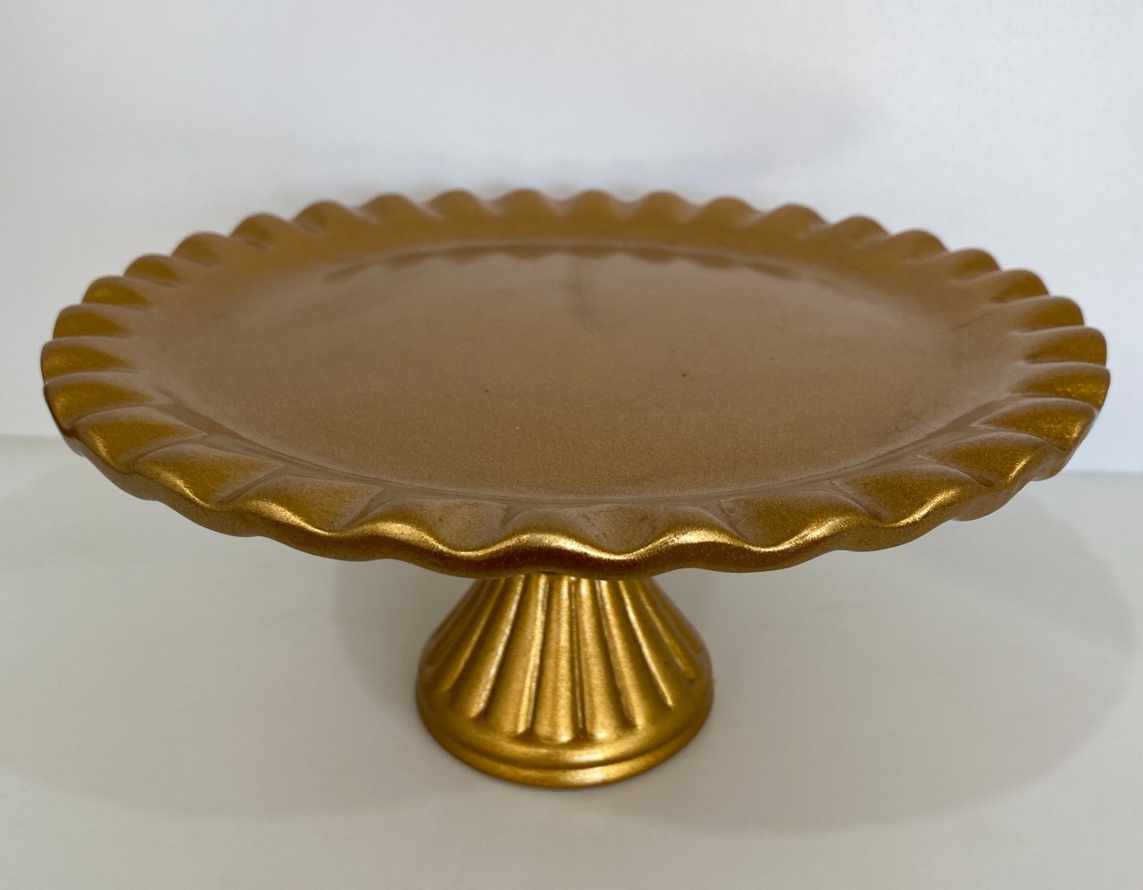 27- Boleira Ceramica Dourada Redonda Ondulada 22 Cm - M - PRIME DECOR RJ