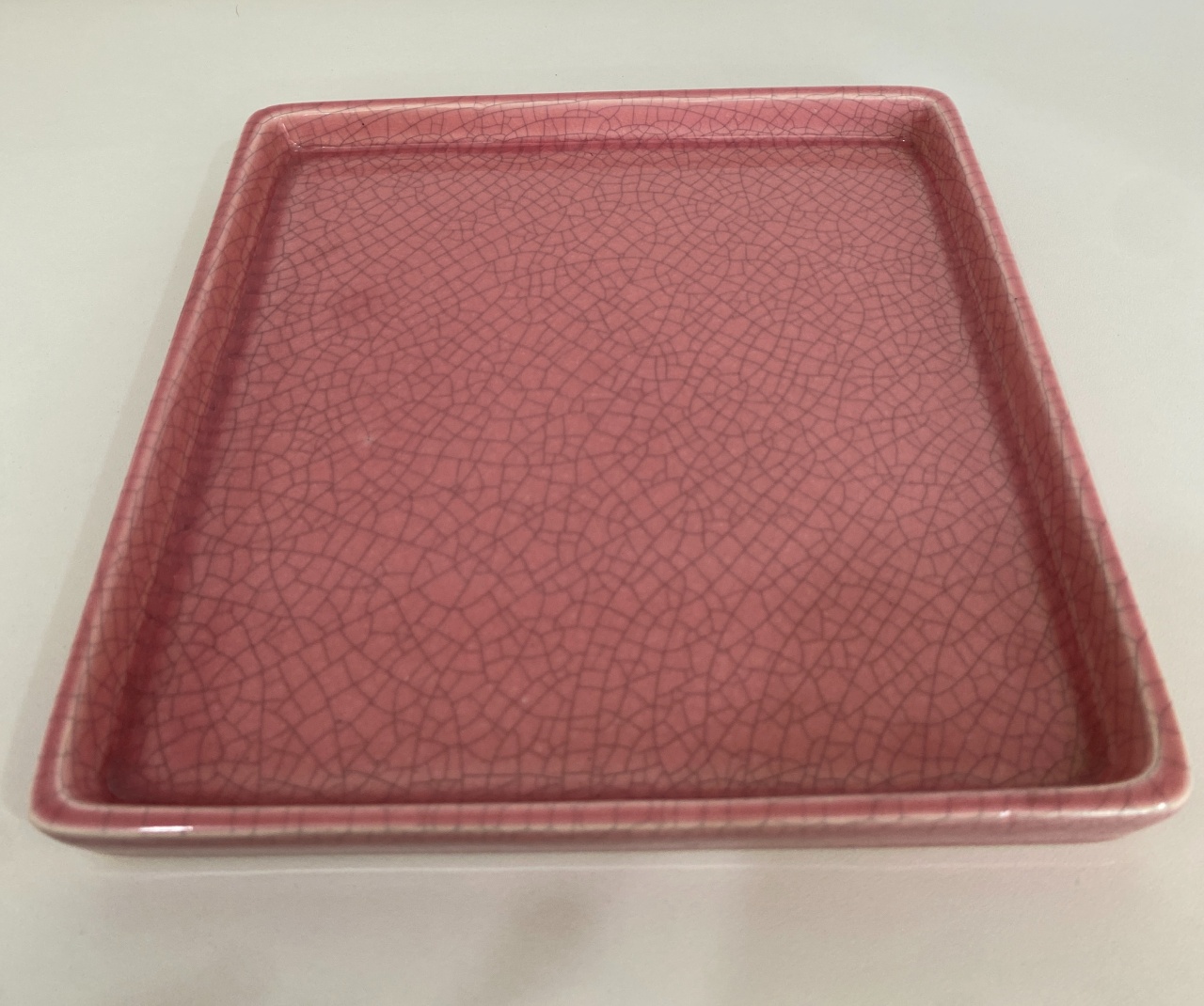 467- Bandeja de Ceramica Quadrada Craquelada Rosa Blush 19 Cm  X 2 Cm Alt P - PRIME DECOR RJ
