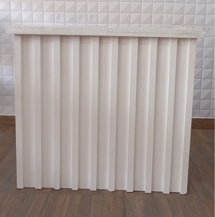 935- Comoda de Madeira Detalhe Frizada Branco 92 Cm Comp X 45 Cm Larg X 82 Cm Alt - PRIME DECOR RJ