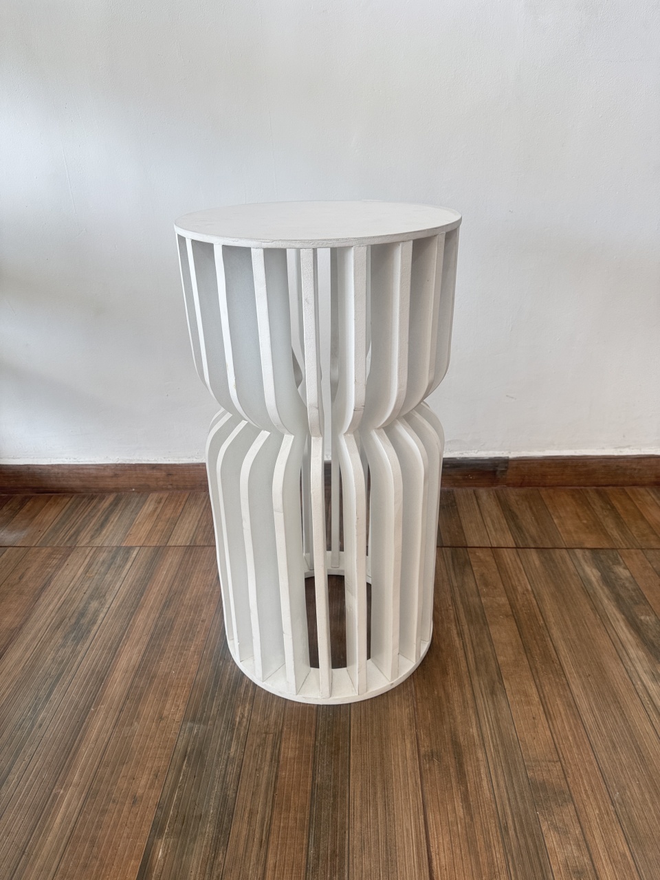 Mesa Ampulheta Mdf Branca 76Cm Alt X 36Cm Larg - M - PRIME DECOR RJ