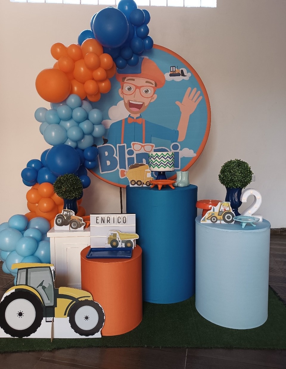 Blippi Mesa - Art's Camila's Decorações 