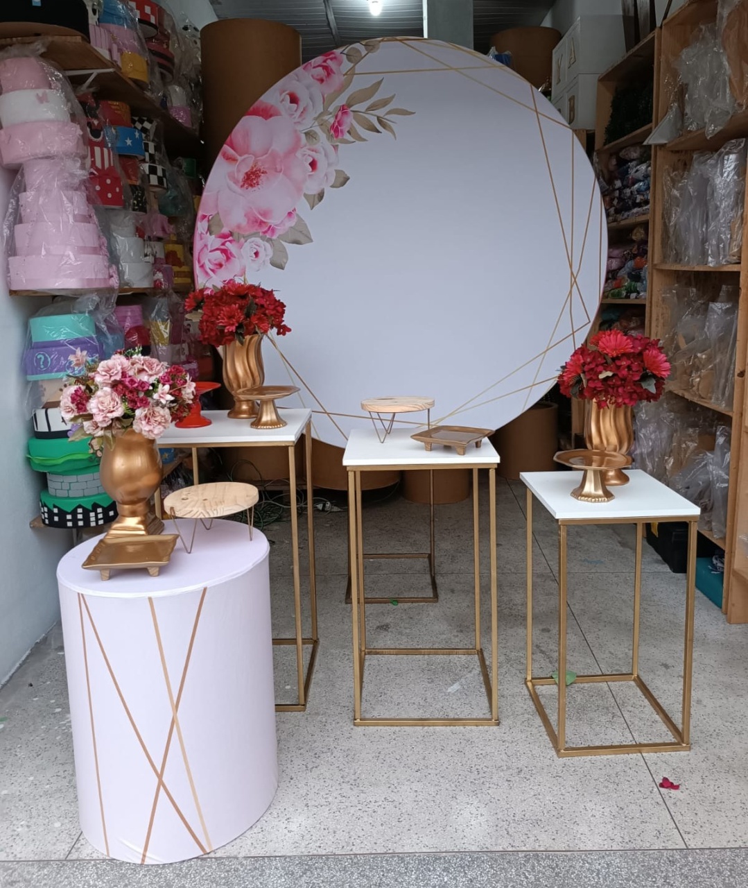 Floral Mesas de Ferro  - Art's Camila's Decorações 