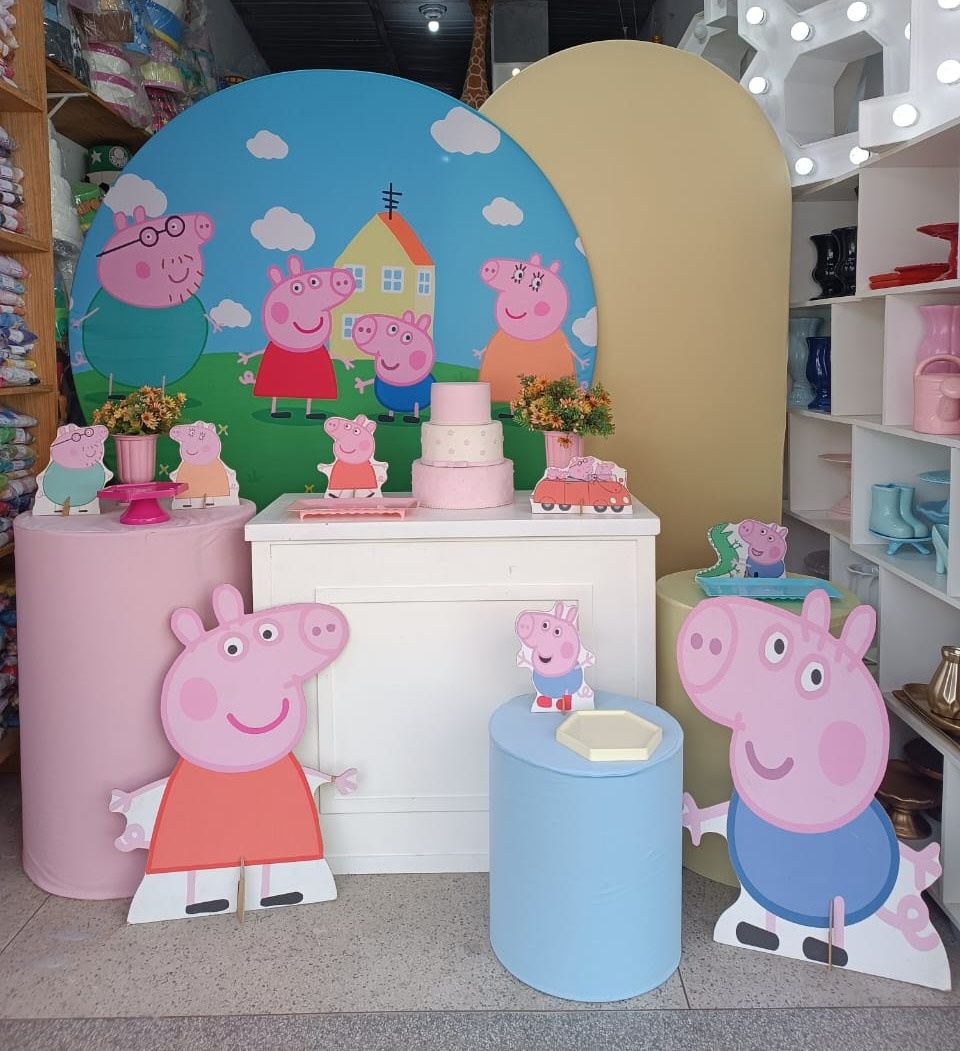 Peppa Pig Mesa + Romano  - Art's Camila's Decorações 