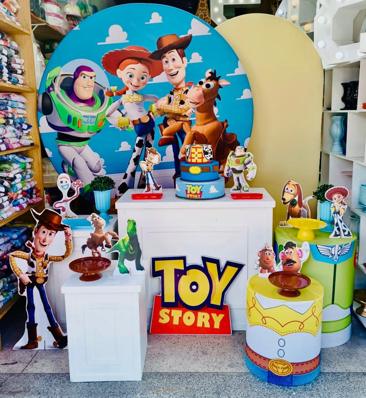 Toy Story Trio Mesas + Romano  - Art's Camila's Decorações 
