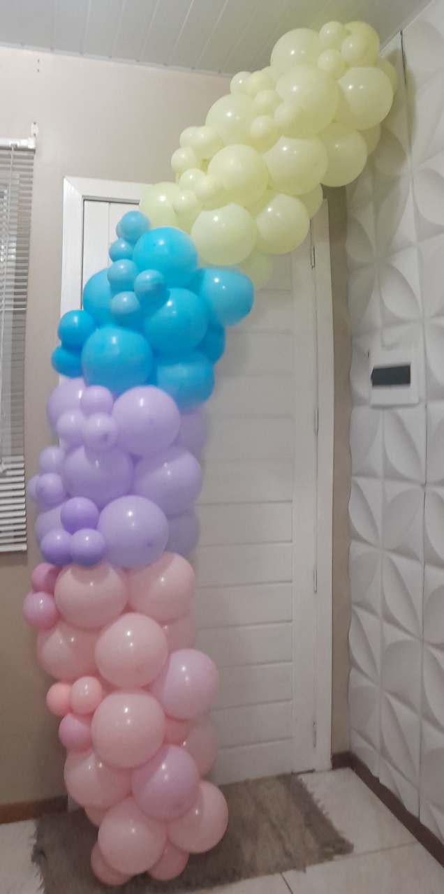 Arco de Balão Látex 2,60M "Cores Do Tema" - Up Festas 