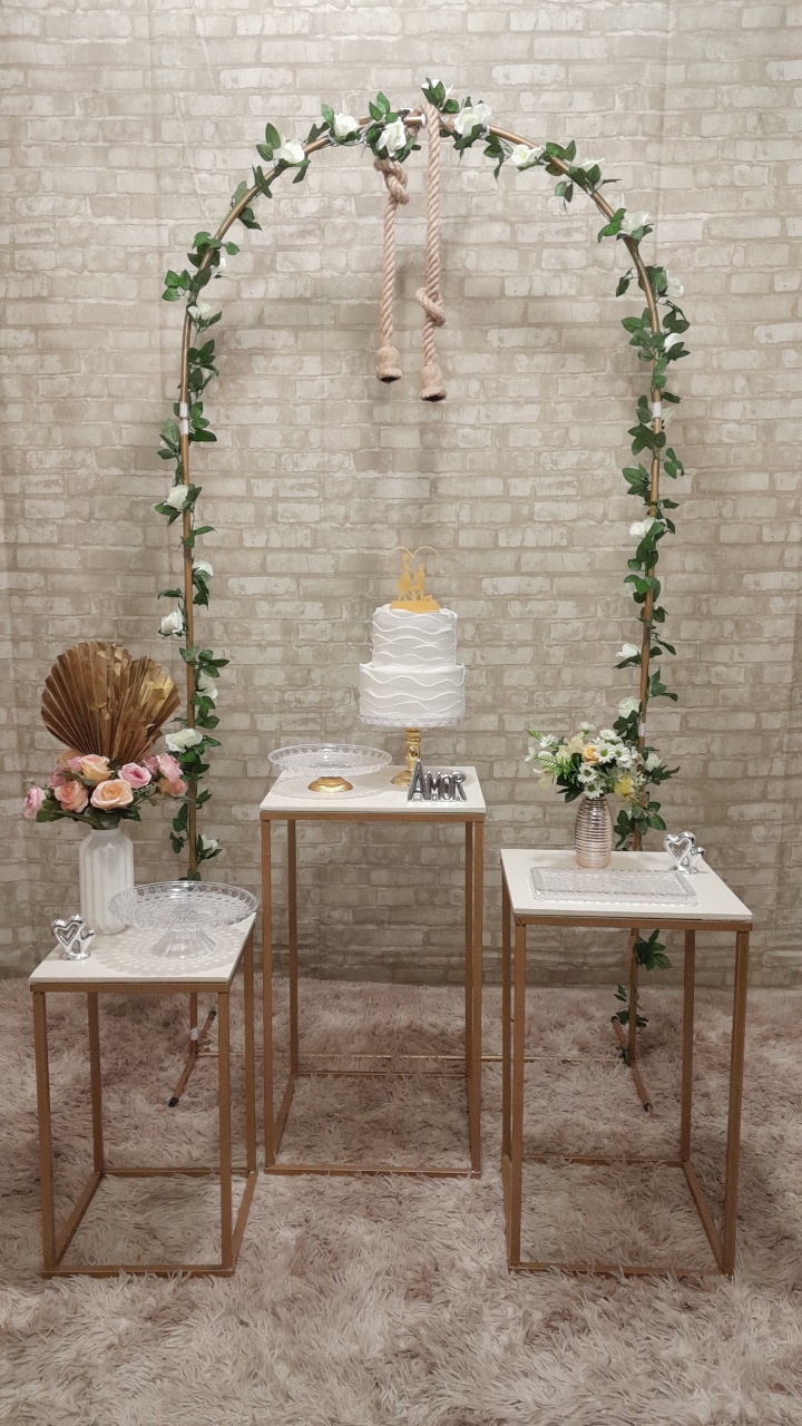 Composê Casamento Romamo Floral Branco - Up Festas 