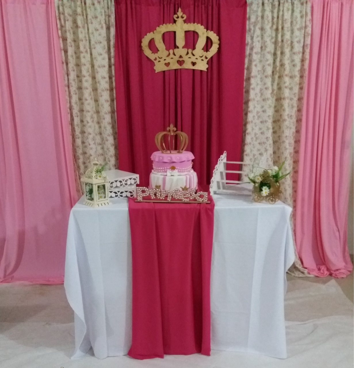 Princesa Realeza 01 - FranciS Decorações