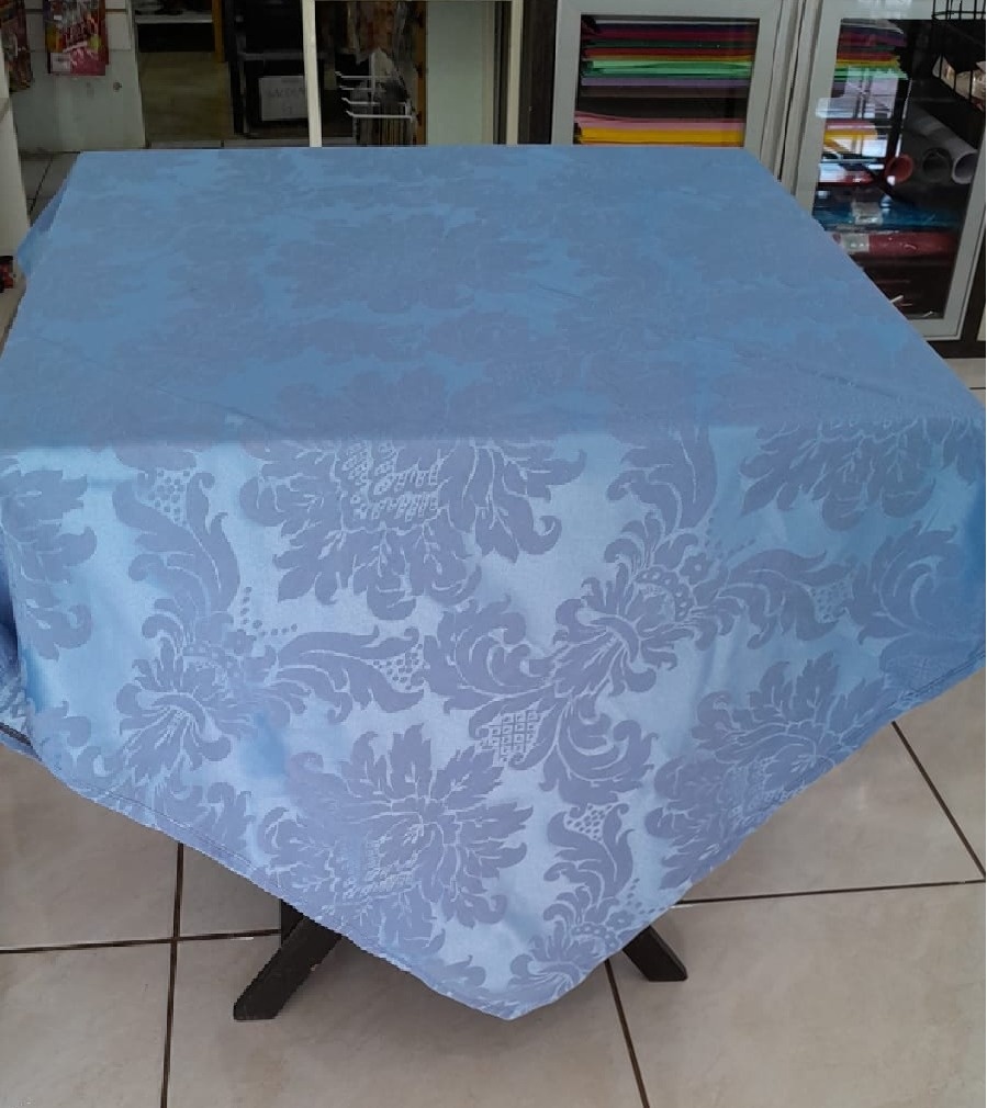 Toalha Azul Claro Jacquard 1,50X1,50 - FranciS Decorações