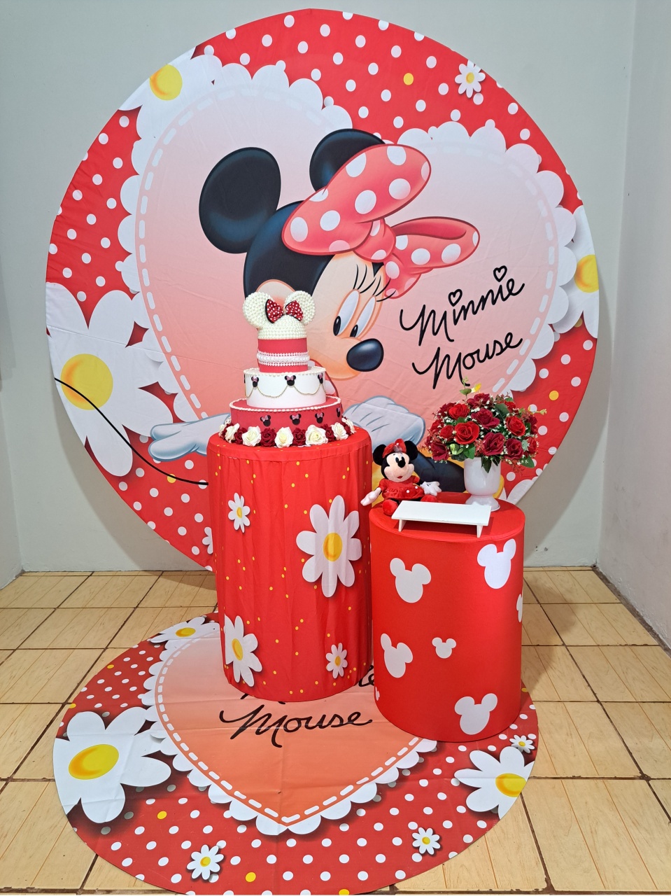 Minnie Vermelho Redondo de 2M 02 - FranciS Decorações