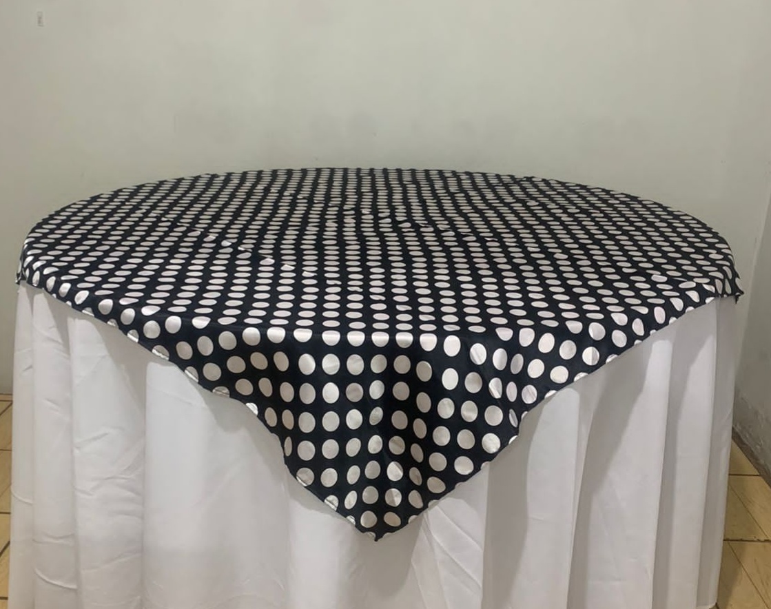 Toalha Preta Poa Branca 1,5X1,5 - FranciS Decorações