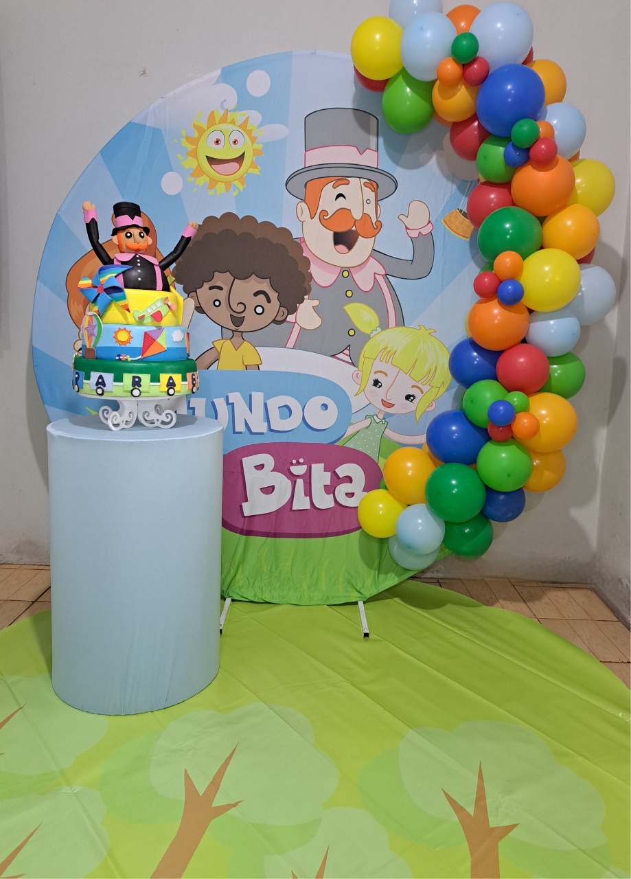 Mundo Bita Red01 - FranciS Decorações