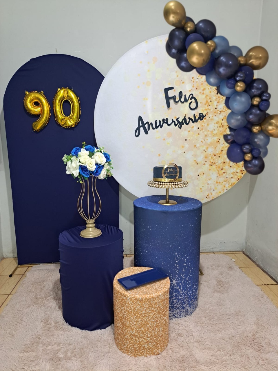Azul Escuro E Dourado - FranciS Decorações