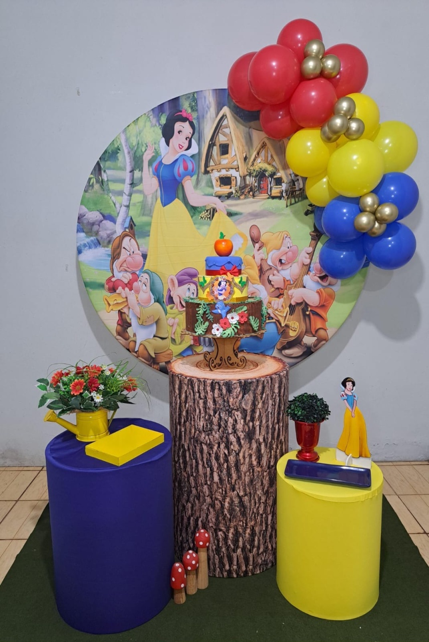 Branca de Neve 03 - FranciS Decorações
