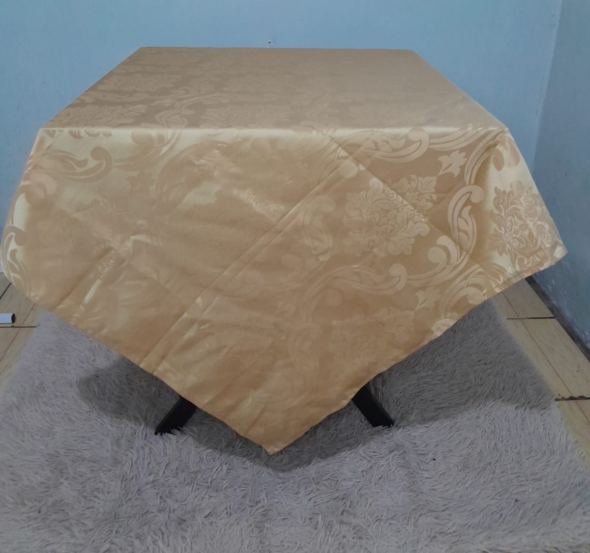 Toalha Douradas Jacquard 1,5X1,5 - FranciS Decorações