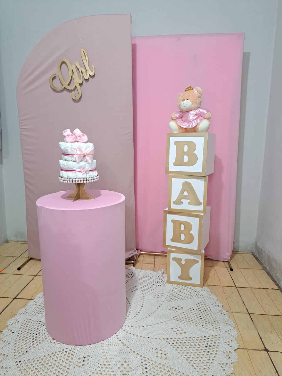 Babyrosa 04 Romano  - FranciS Decorações