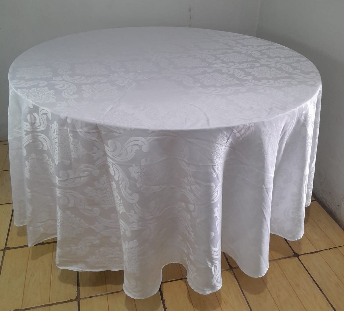 Toalha Redonda  Branca Jacquard 2,80Metros   - FranciS Decorações