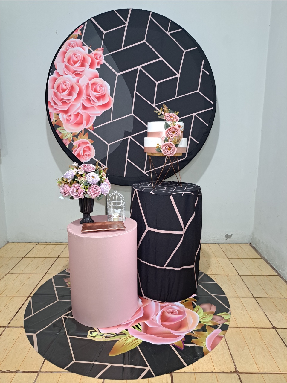 Preto Com Rosas 02 - FranciS Decorações