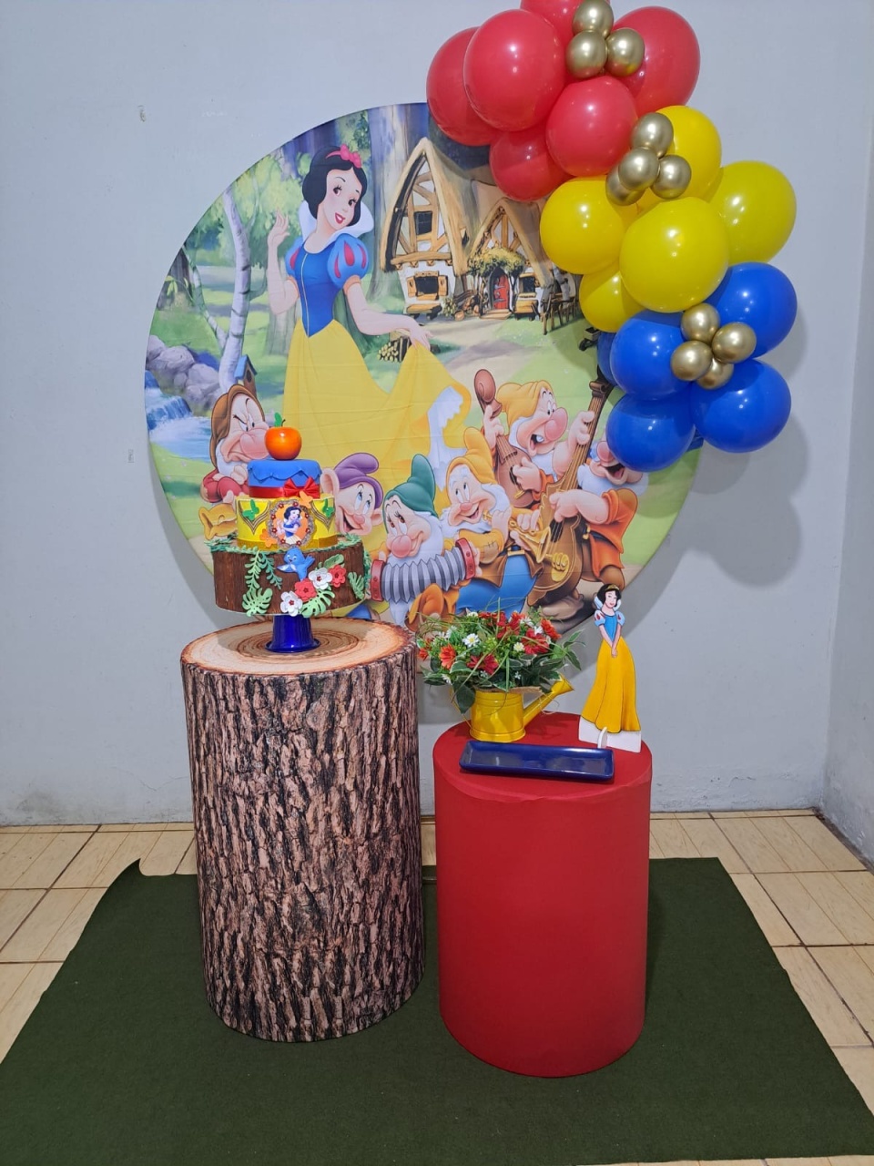 Branca de Neve 02 - FranciS Decorações