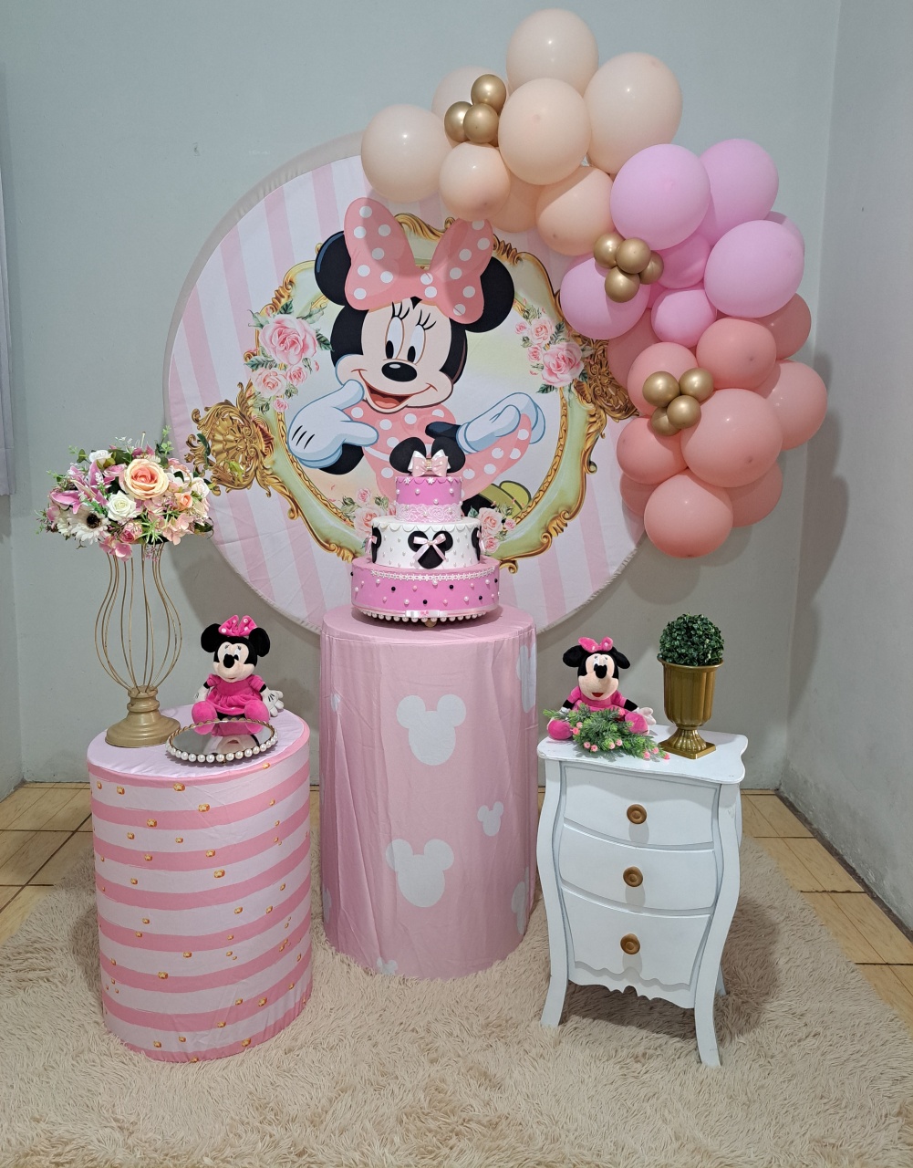 Minnie Rosa Redondo 04 - FranciS Decorações