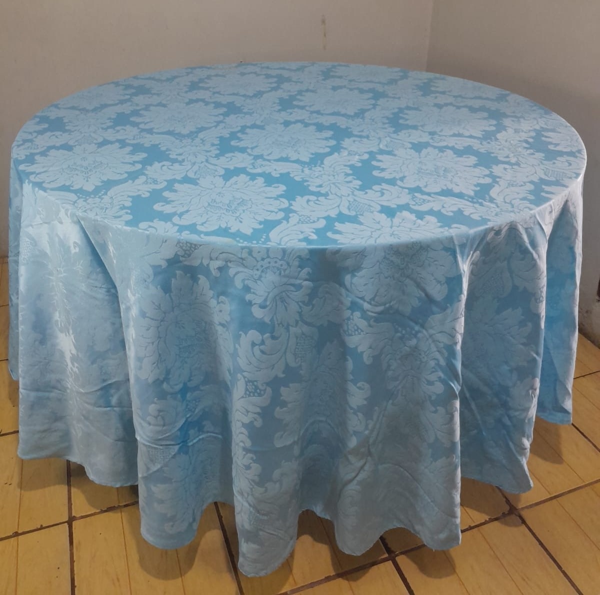 Toalha Redonda Azul Claro Jacquard 2,80Metros - FranciS Decorações