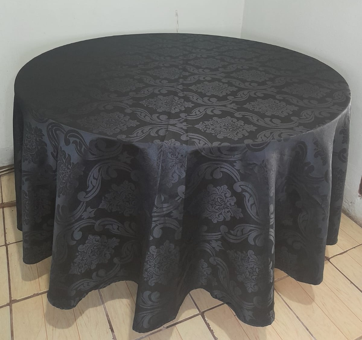 Toalha Redonda Preta Jacquard 2,80Metros - FranciS Decorações