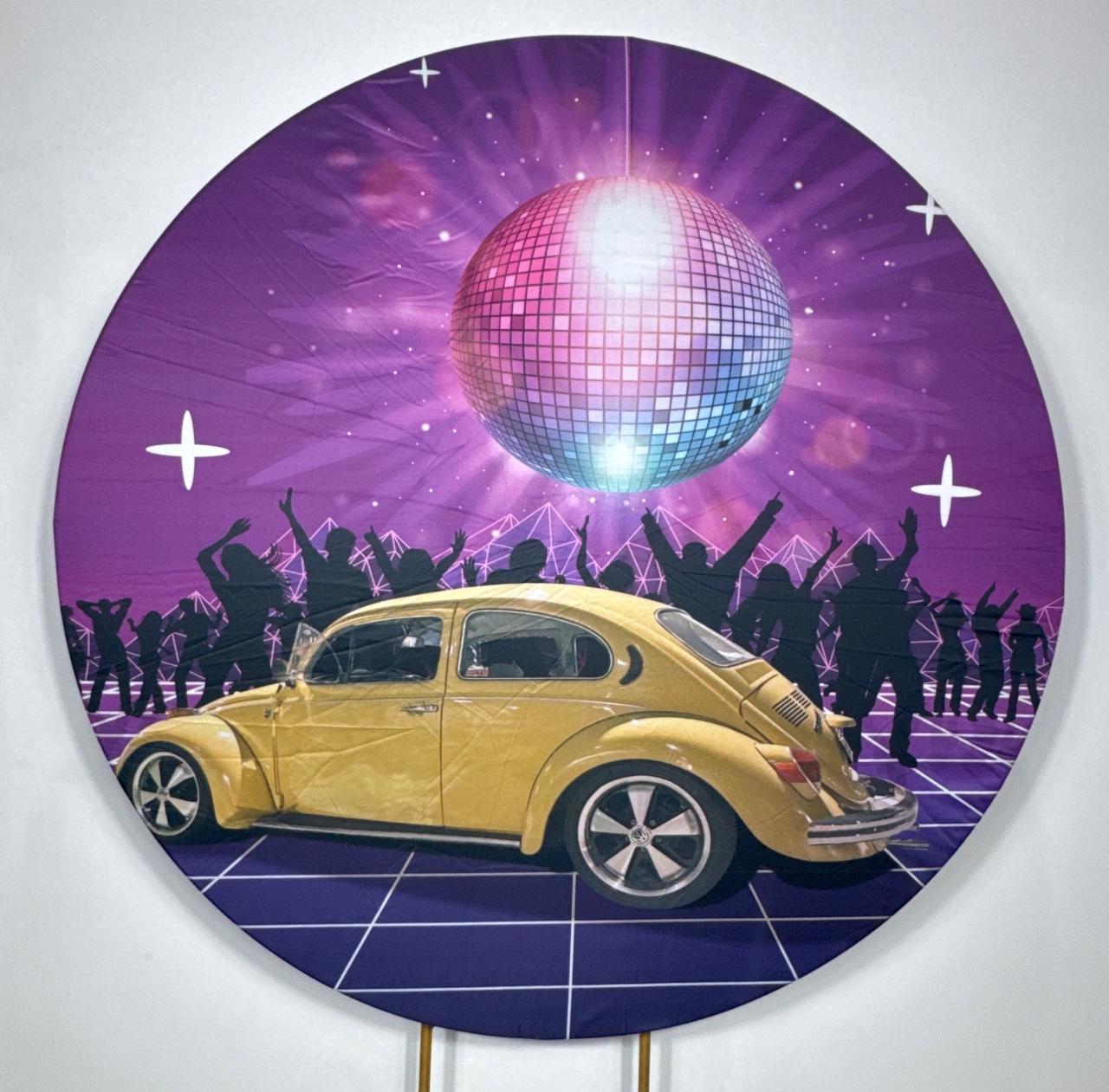 Painel Redondo - Fusca Amarelo  - Doces Festas Decorações e Pegue e Monte