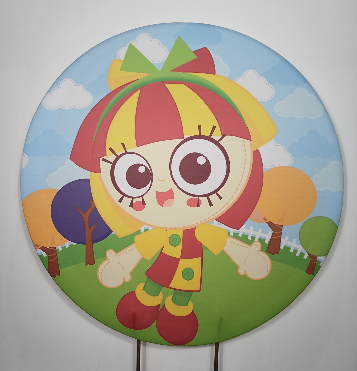 Painel Redondo - Emília 2 - Doces Festas Decorações e Pegue e Monte