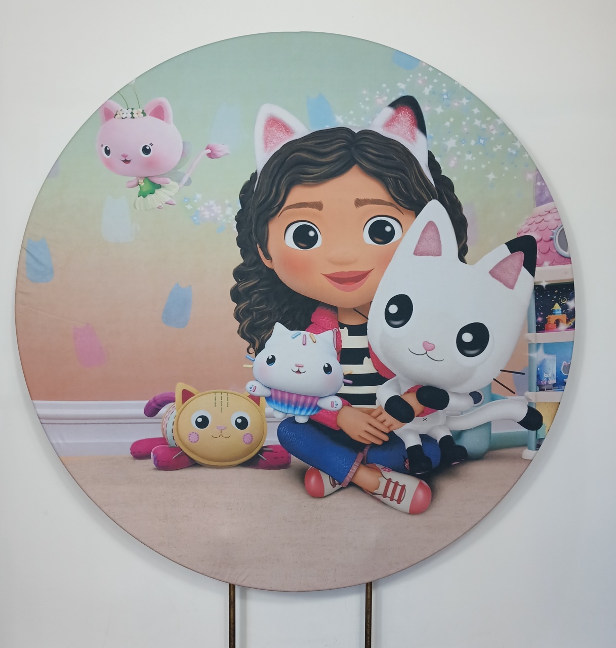 Painel Redondo - Casa Mágica de Gabby 1 - Doces Festas Decorações e Pegue e Monte