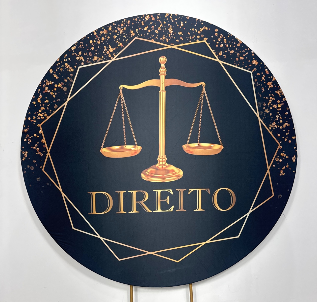 Painel Redondo - Direito  - Doces Festas Decorações e Pegue e Monte
