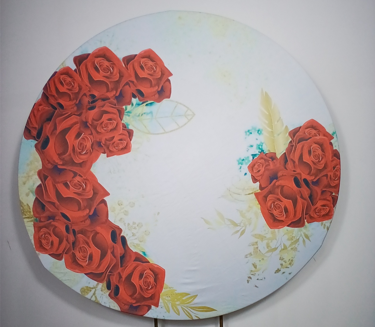 Painel Redondo - Rosas Vermelhas - Doces Festas Decorações e Pegue e Monte