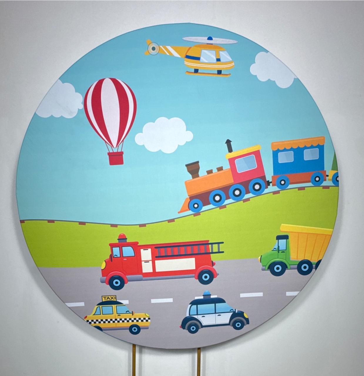 Painel Redondo - Brinquedos 2 - Doces Festas Decorações e Pegue e Monte
