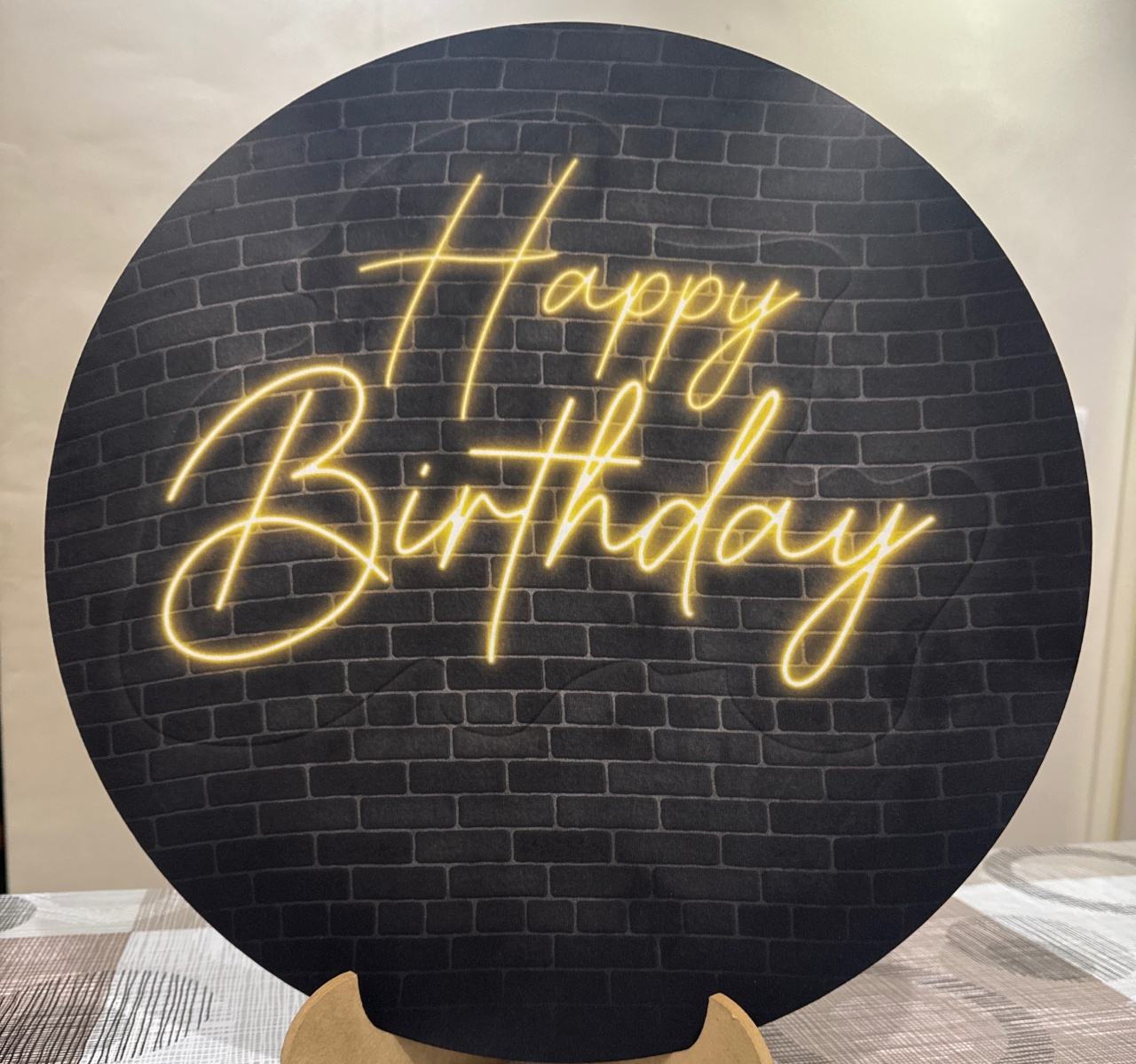 Mini Painel Happy Birthday Preto E Dourado  - Doces Festas Decorações e Pegue e Monte