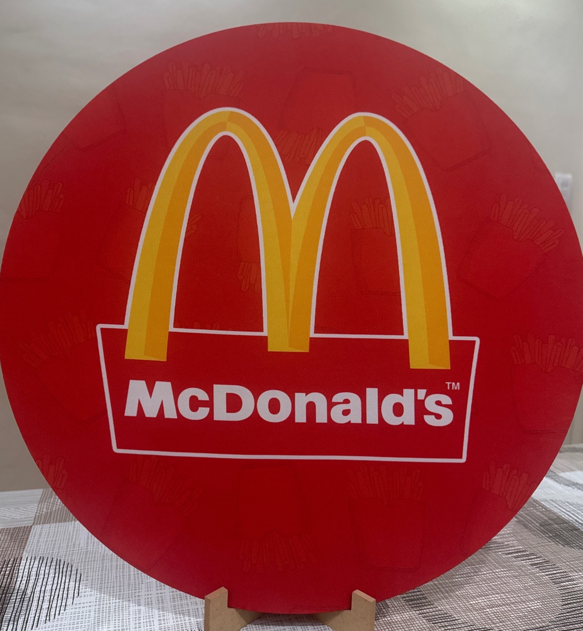 Mini Painel Mc Donalds - Doces Festas Decorações e Pegue e Monte