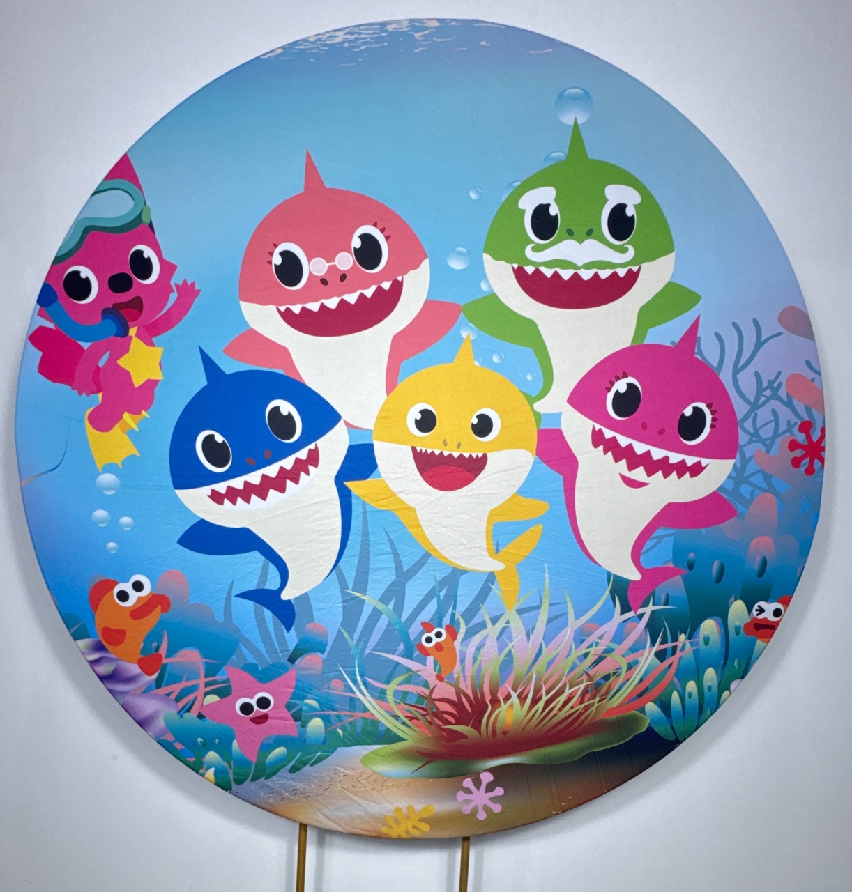 Painel Redondo - Baby Shark Menino  - Doces Festas Decorações e Pegue e Monte