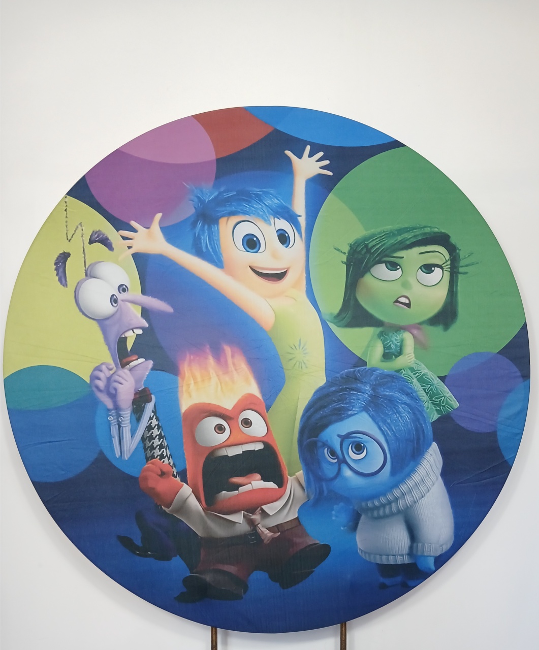 Painel Redondo - Divertidamente 2 - Doces Festas Decorações e Pegue e Monte