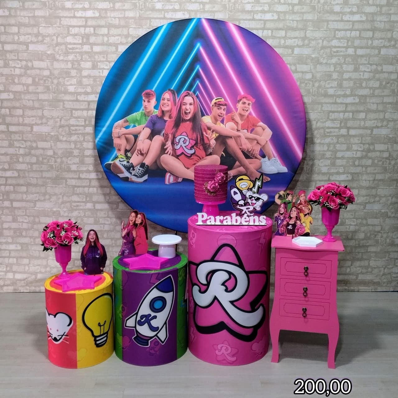 Emilly Vick - Turma dos Rosas (Festejar) 1 *  - Bn Decorações 
