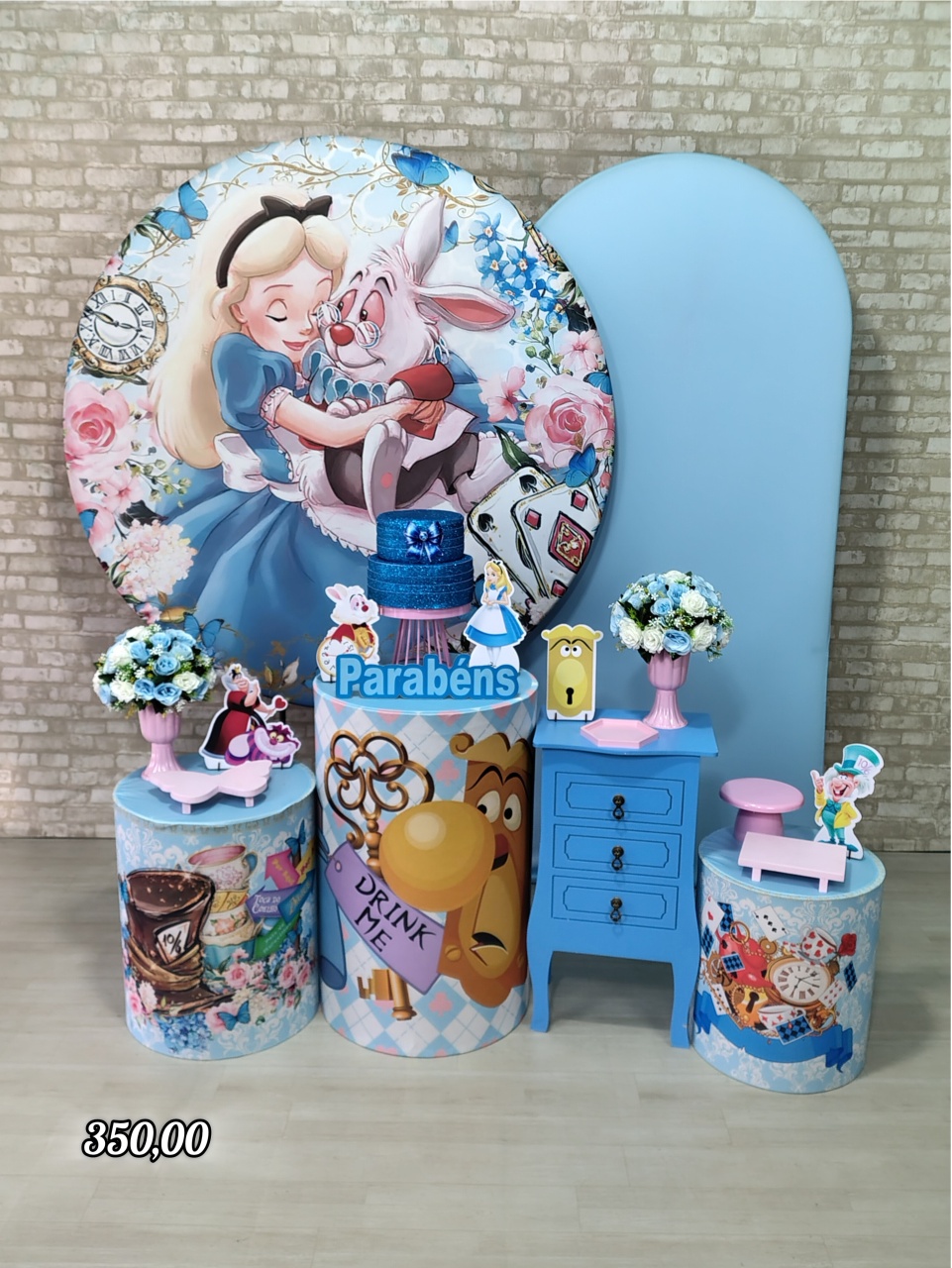 Alice No País das Maravilhas Com Arranjo Azul Bebê (Premium) - Bn Decorações 
