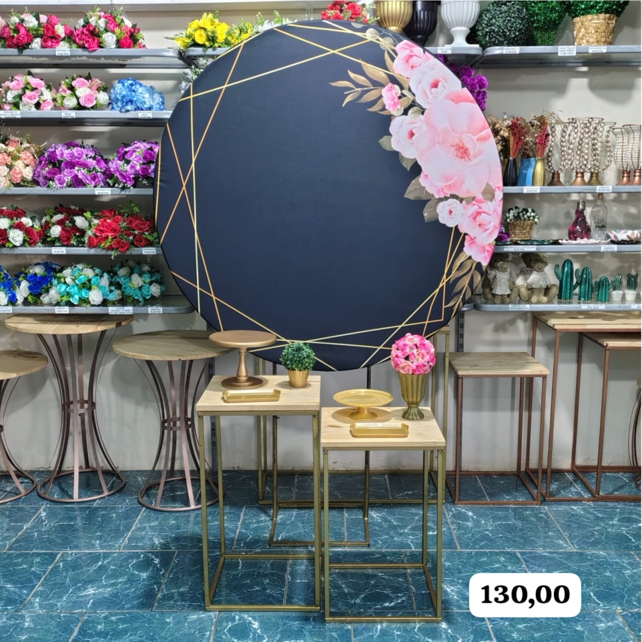 Painel Preto Com Flor  (Promoção 2 Mesas de Ferro) 1 * - Bn Decorações 