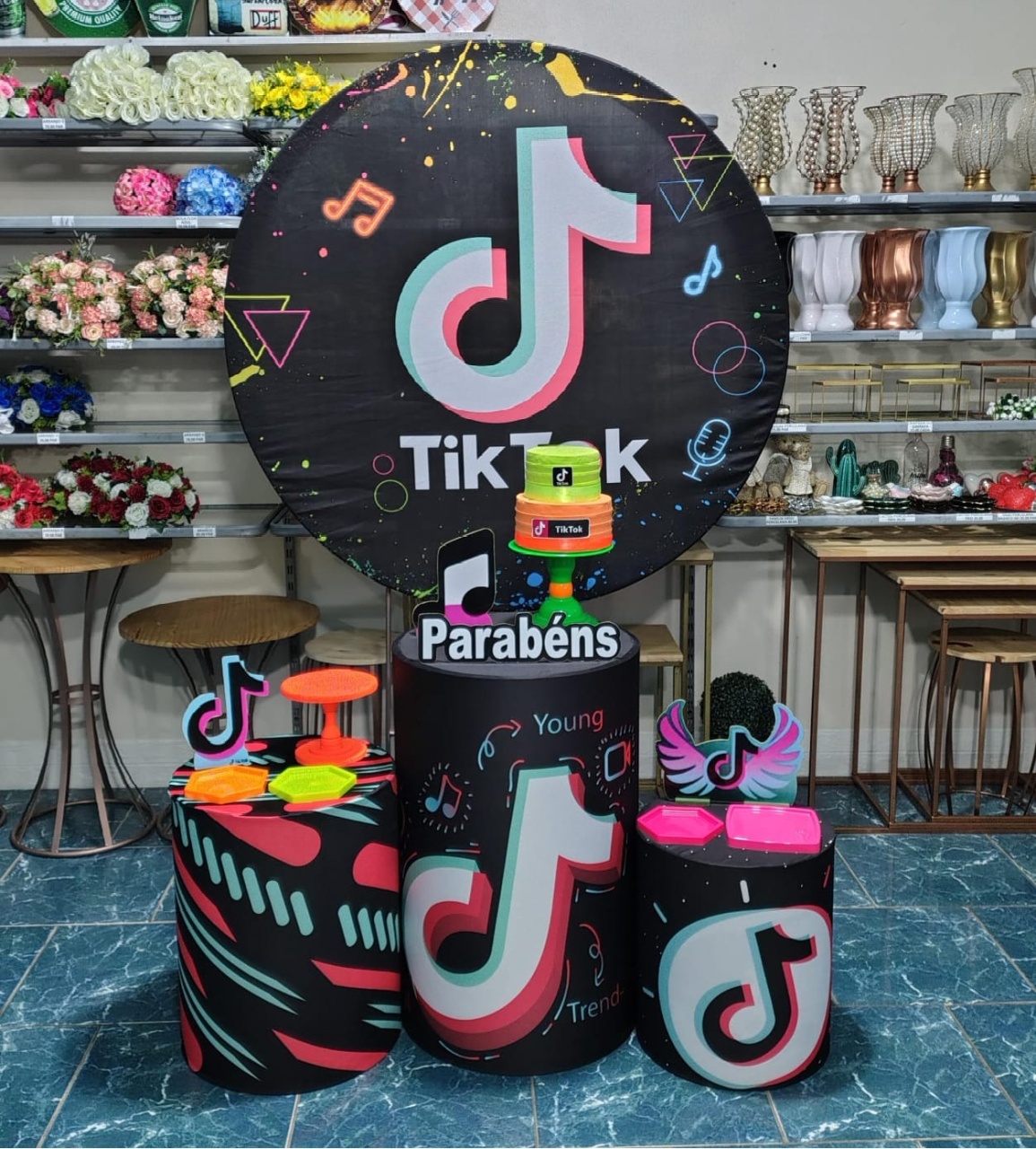 Tik Tok (Encanto) 2 * - Bn Decorações 
