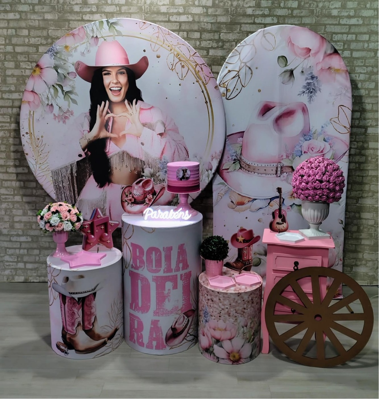 Ana Castela (Premium) Com Led * - Bn Decorações 