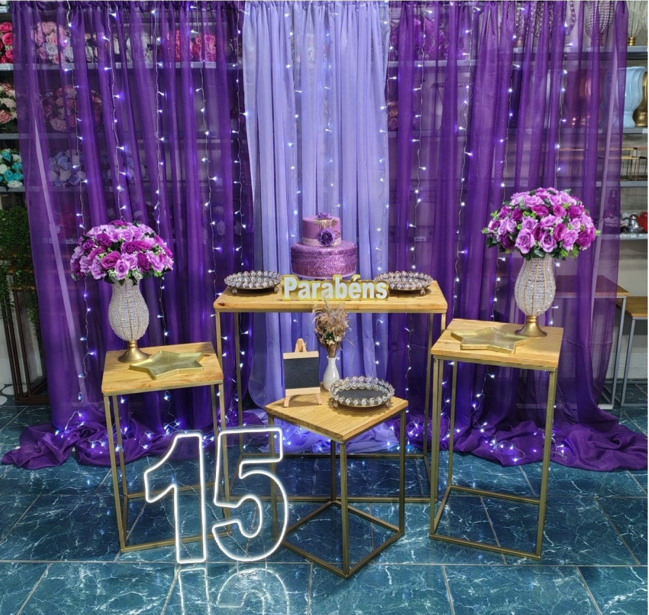 15 Anos Composição Com Cortina de Led * - Bn Decorações 