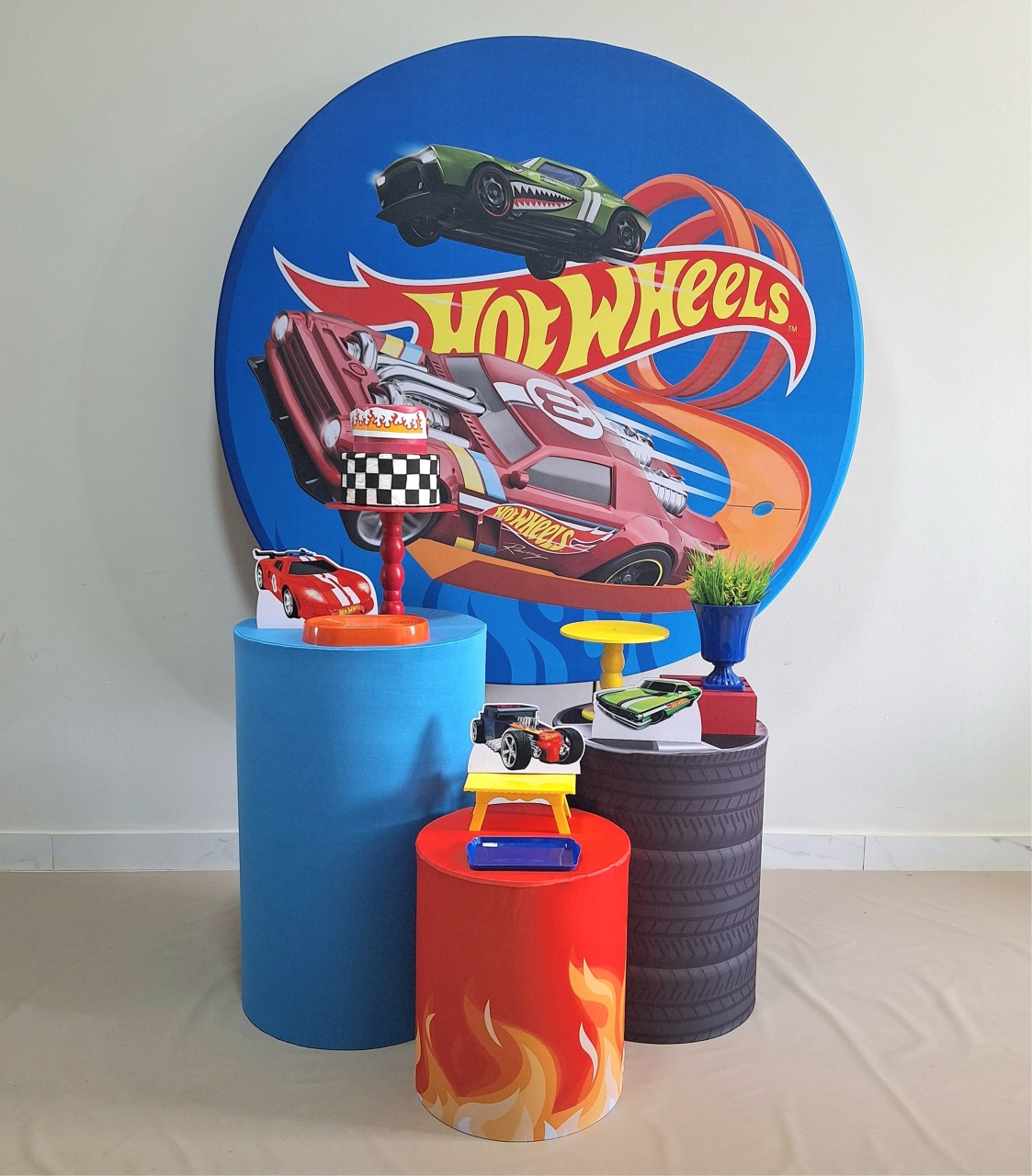 Hot Wheels Convencional - Balo Mais Festas Pegue E Monte