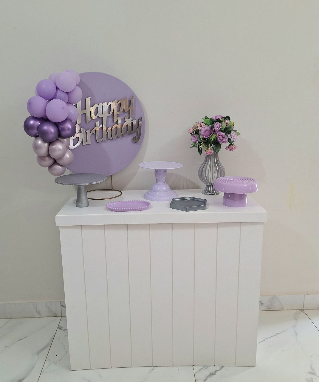 Mini Kit Com Mesa Cômoda Lilás Prata - Balo Mais Festas Pegue E Monte