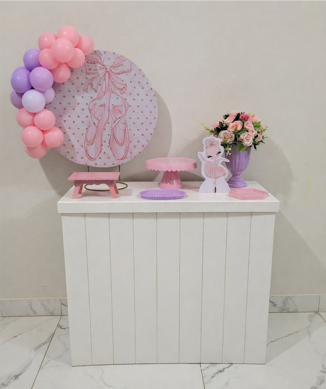 Mini Kit de Mesa Com Cômoda Bailarina - Balo Mais Festas Pegue E Monte
